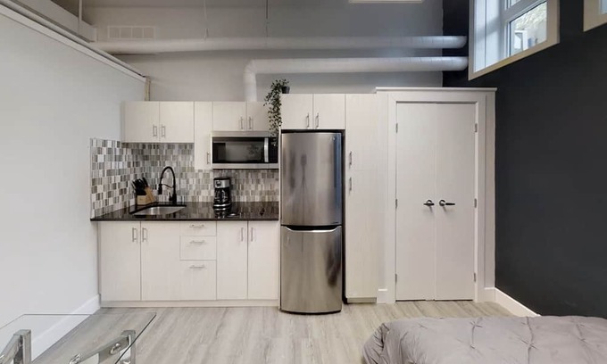 Sandy Hill Apartamento | Private Bachelor in Sandy hill!