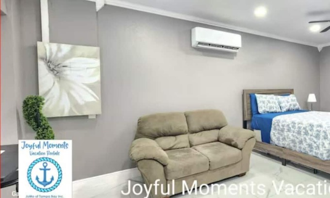 Egypt Lake-Leto Apartamento | #13 Tampa Suite ................................................................