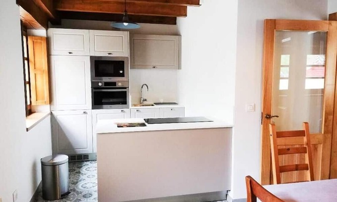 Bobia de Abajo Casa | Holiday Home 'La Corte Del Rondiellu 2' with Mountain View, Private Terrace and Wi-Fi