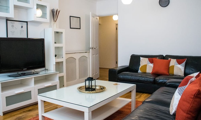 North End Apartamento | Charming 2-Bed Fully Furnished Apartment in London
