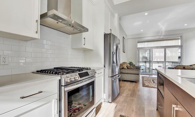 Sardis Casa | Minutes away from Vedder river, trails & parks, this 3 bed + den home is purfect
