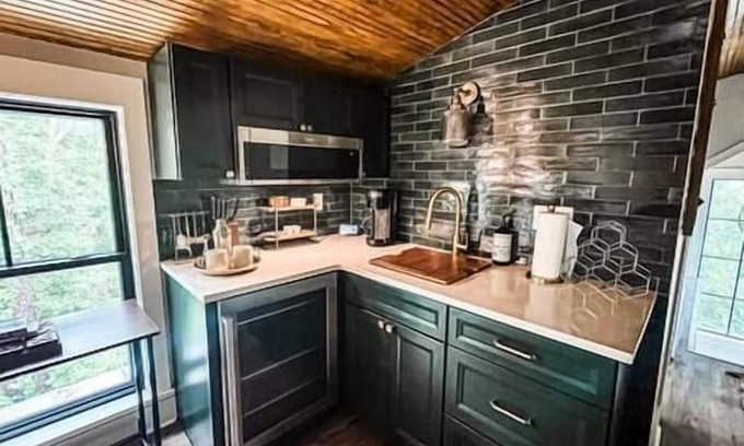 Hanahan Casa | Pool House on a tidal creek