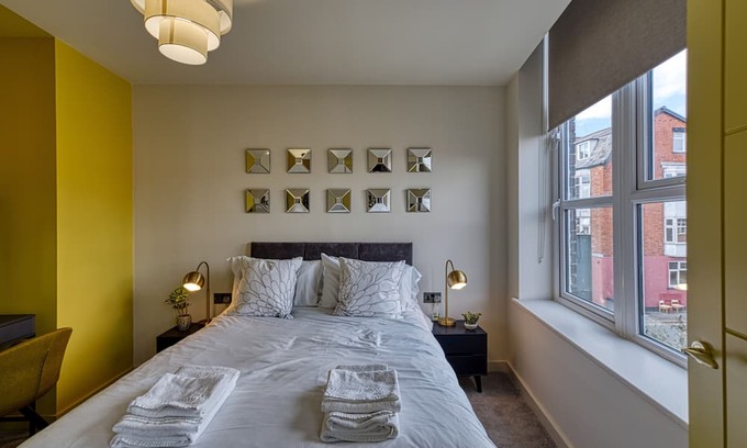 Southport Apartamento | Renaissance 1: 1 BR in Southport's Premier Block