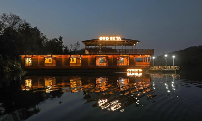 Rajpipla Alquiler De Eote | Ekta Houseboat Statue Of Unity Kevadia