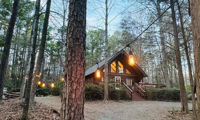 Bynum Cabina | Log Cabin Family Woodland Escape