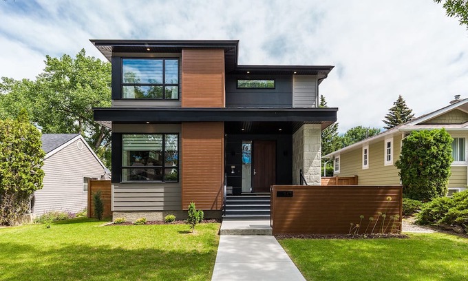 South Lethbridge Casa | Theatre - Fire Table - High End Executive Home