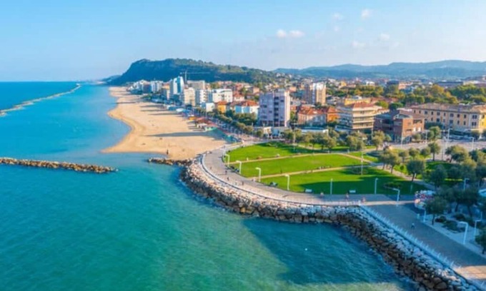 Pesaro Apartamento | Vrbo Property