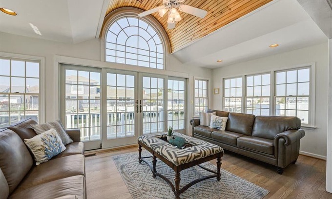Mantoloking Casa | 4BR Family Waterfront with Pool - Private Dock