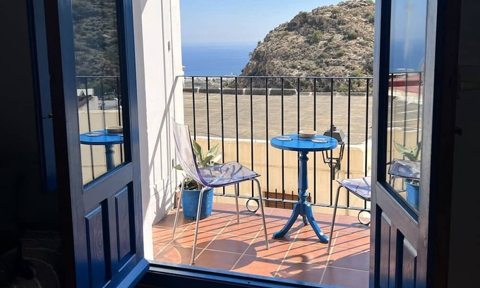 Mojacar Apartamento | Edanescapes - La Vista Azul. Sea View Apartment in Mojacar Pueblo, pet Friendly