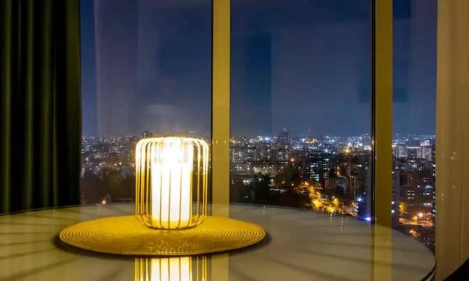 Skopje Region Apartamento | 18th floor luxury condo with pool