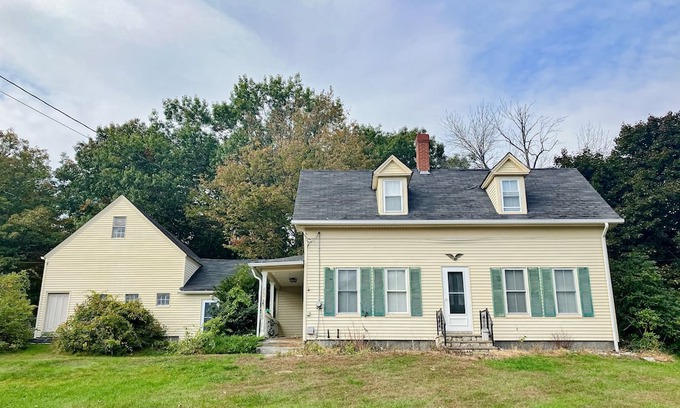 Wolfeboro Casa | Charming home near town, Lake Wentworth & Lake Winnipesaukee