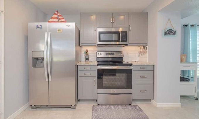 Palm Harbor Casa | Beach Blessing - Just Minutes From the Beach!