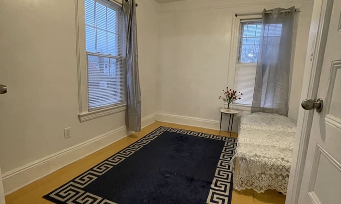 Auburndale Casa | 1 private bedroom in Queens Flushing NY