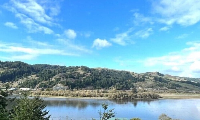 Gold Beach Complejo | Rogue River Landing #31A