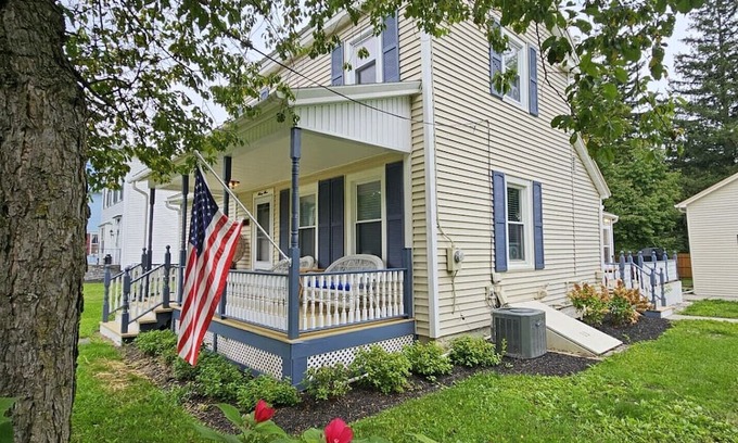 Richfield Springs Casa | Sunnyside Guest House*NEW*Central Air!7mi to Opera