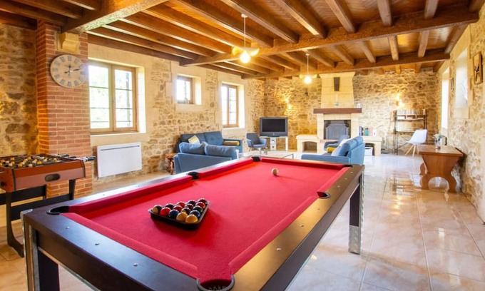 Eyzerac Cabaña | Gite Eyzerac, 4 bedrooms, 8 persons