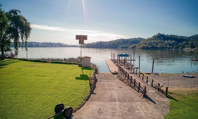 Kelseyville Casa | Stay on the Lake! Private Boat Launch and boat slip Three Bedroom One bathroom