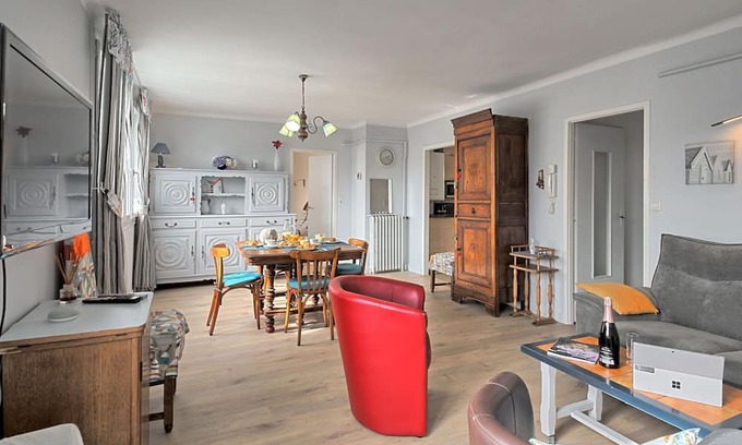 Vannes Apartamento | Beautiful apartment for 4 people with WIFI, TV, pets allowed and parking