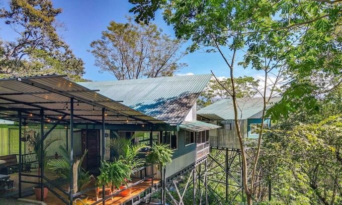 Parrita Casa | Unique Cacao Jungle Cottage with amazing views!