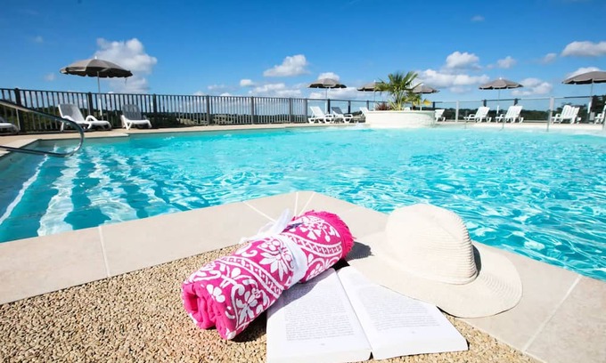 Seniergues Casa | Camping Romanée Domaine de la Faurie**** - 3 Room Mobile Home 4 People