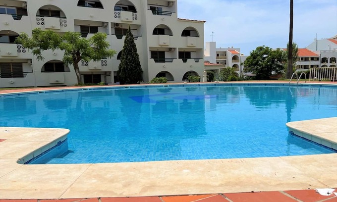 Areias de Sao Joao Apartamento | Albufeira Twins 3 With Pool by Homing
