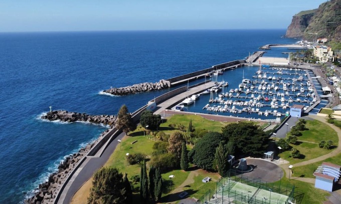 Calheta Casa | Arco Beach by LovelyStay