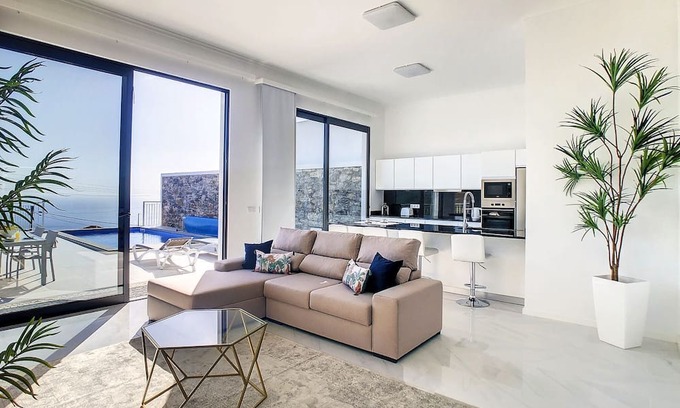 Estrela da Calheta Casa | Casa dos Amores by LovelyStay