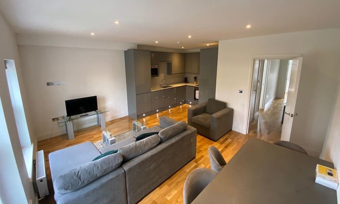 Finchley Apartamento | Deluxe 2 Bedroom Flat in the heart of Finchley with tube access to London