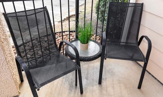 South Arlington Apartamento | Sanitized Luxury 1Br 1Bath Condo/King bed/Pool/Gym