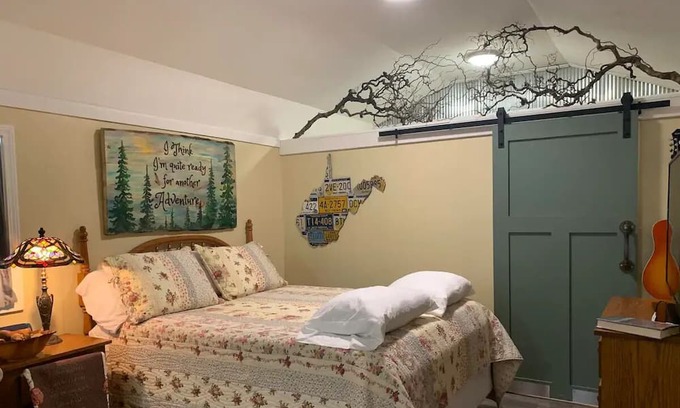 Mount Nebo Casa | Among the Oaks at Summersville Lake