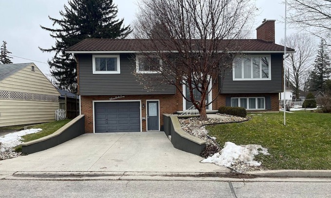 Tillsonburg Apartamento | Generational Delight!!