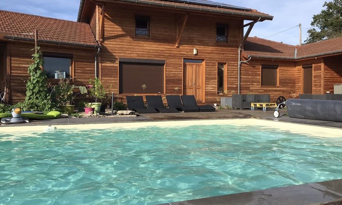 Saint-Laurent-d'Onay Casa | Magnifique Maison en Bois Avec Piscine en Drôme