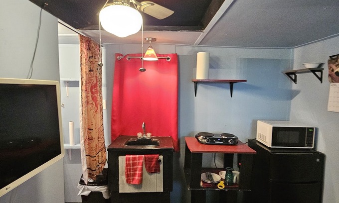 Bucks Apartamento | TinyHome for One in a Quiet, Rural Setting near Mobile and Atmore
