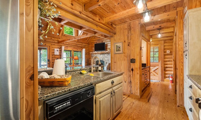 Stecoah Cabina | Mountain top cabin with amazing views.