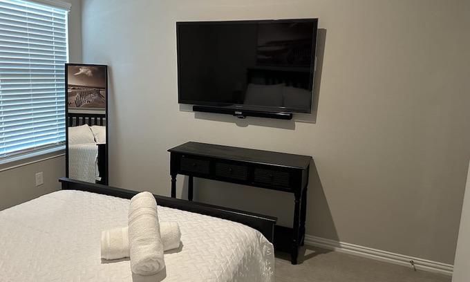 Prosper Casa | Modern, Clean and Family Friendly Home in Prosper