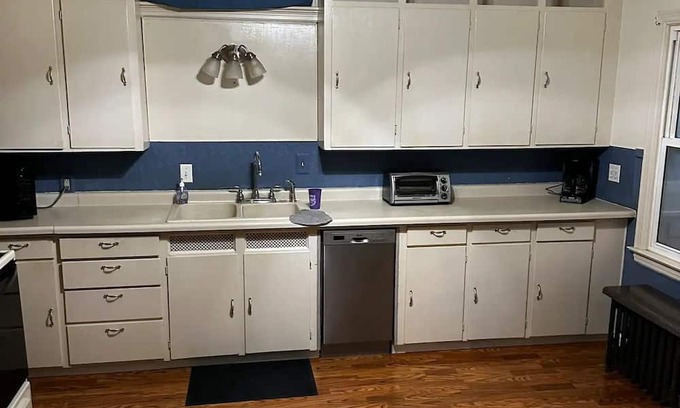 Dodge Apartamento | 2 bedrooms, 1 bathroom, full kitchen, full laundry, walk-in pantry