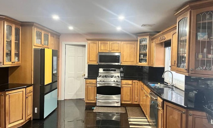 Edison Apartamento | Downtown Edison, Close to NYC Modern Luxury Retreat - Single Family Home