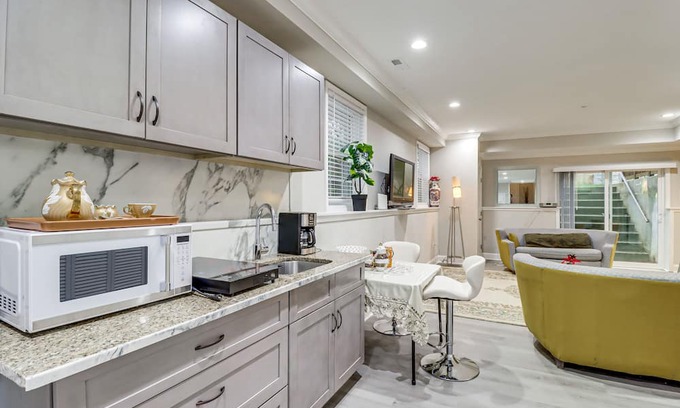 Coral Hills Apartamento | Cozy Capitol Heights Abode: 6 Mi to National Mall