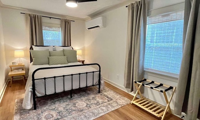 Columbus Casa | West Lowndes Country Cottage