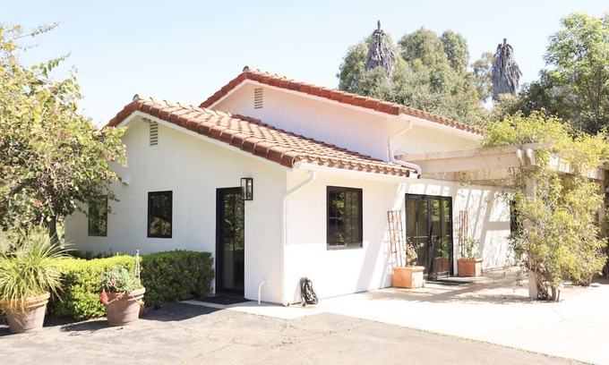 Kit Carson Cabaña | Beautiful Orchard Guest House