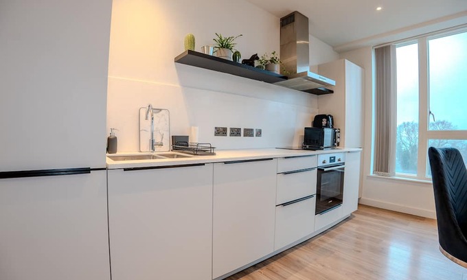Canons Apartamento | The Jubilee line provides direct links to London Bridge and Wembley station