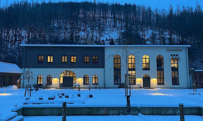 Sieber Apartamento | Moderne Idylle am Fluss in der Schleiferei Zwei