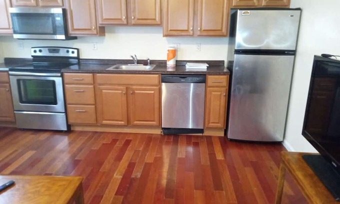 Niskayuna Apartamento | comfy cozy roomy with free parking