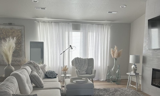 Tri-Cities Casa | Boho Meets European Comfort.
