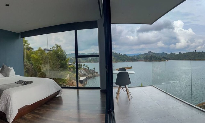 El Penol Hotel | Murat House