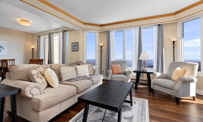 Chestnut Springs Condominio | Highridge Court 24 with Wintergreen Advantage