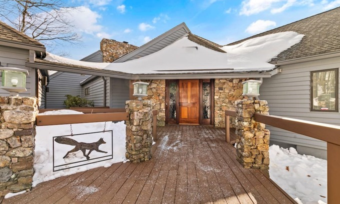Roseland Casa | Dragon's Back with Wintergreen Advantage