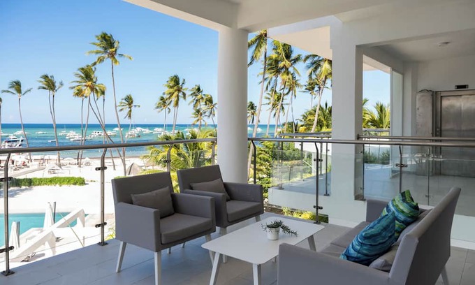 Bavaro Apartamento | Destination Jelly Playa Coral Condo