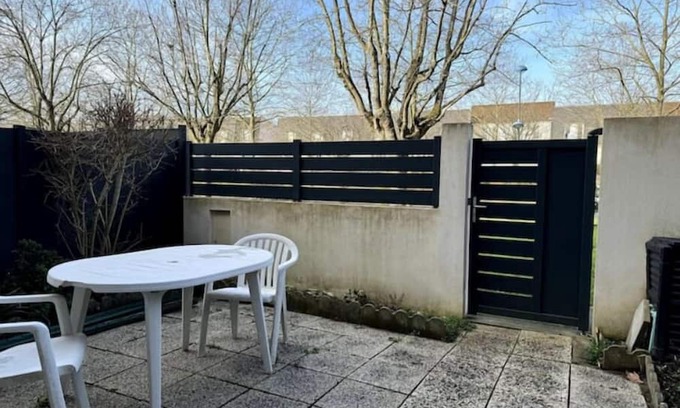 Maurepas Casa | Maison de Ville Avec Extérieur