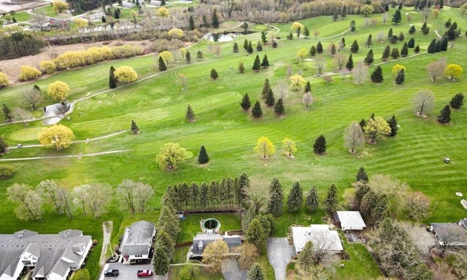 Batavia Cabaña | Livia's Landing At The Golf Course